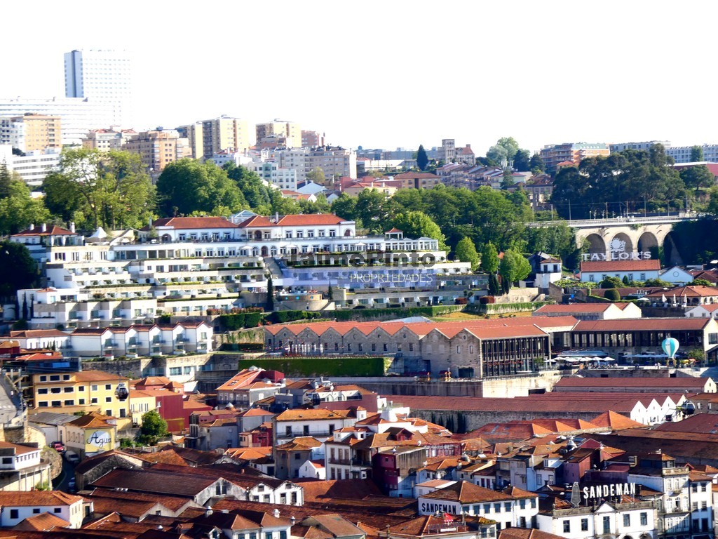 Land plot for high construction